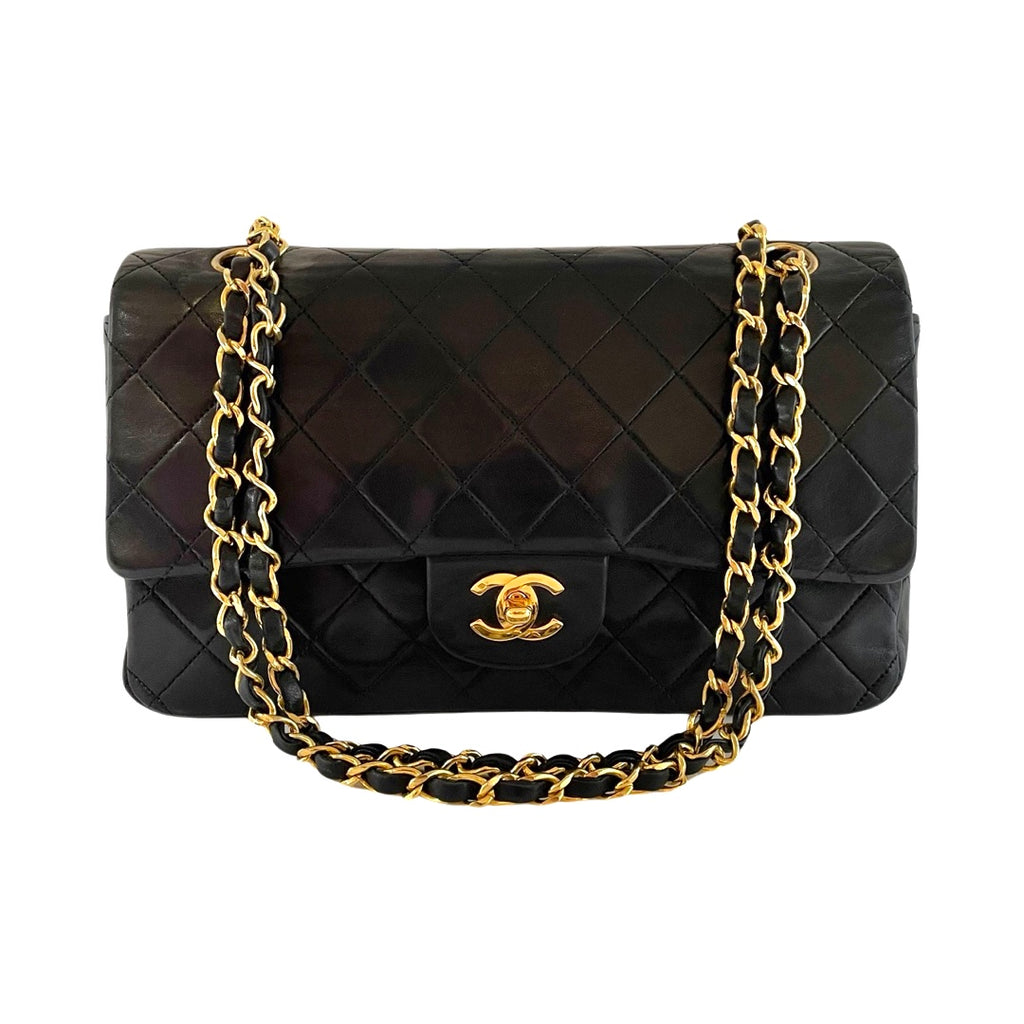 Chanel classic best sale flap 25