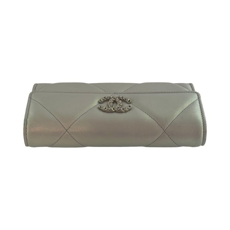 Chanel - CC Iridescent Ivory Lambskin Quilted 19 Flap Wallet