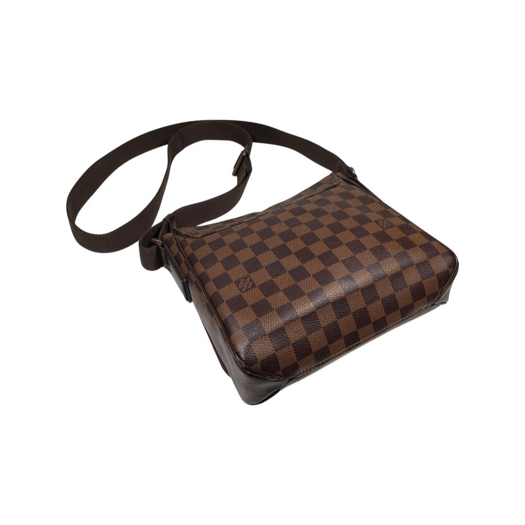 Louis Vuitton Damier Ebene District Messenger Bag - BrandConscious