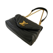 Louis Vuitton - LV New Wave MM Black Leather Chain Bag